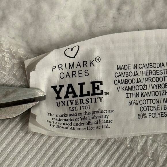 Vintage Yale University Lux Et Veritas Sweatshirt Embroidered White XL - Picture 4 of 9